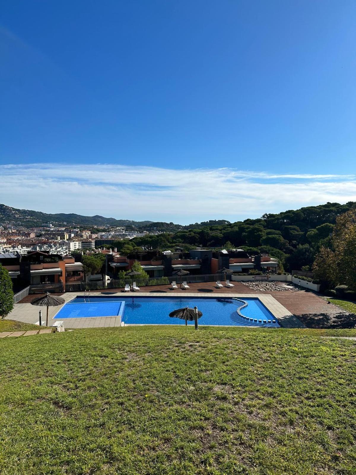 Pretty Garden Apartment Next To A Charming Beach Lloret de Mar Esterno foto